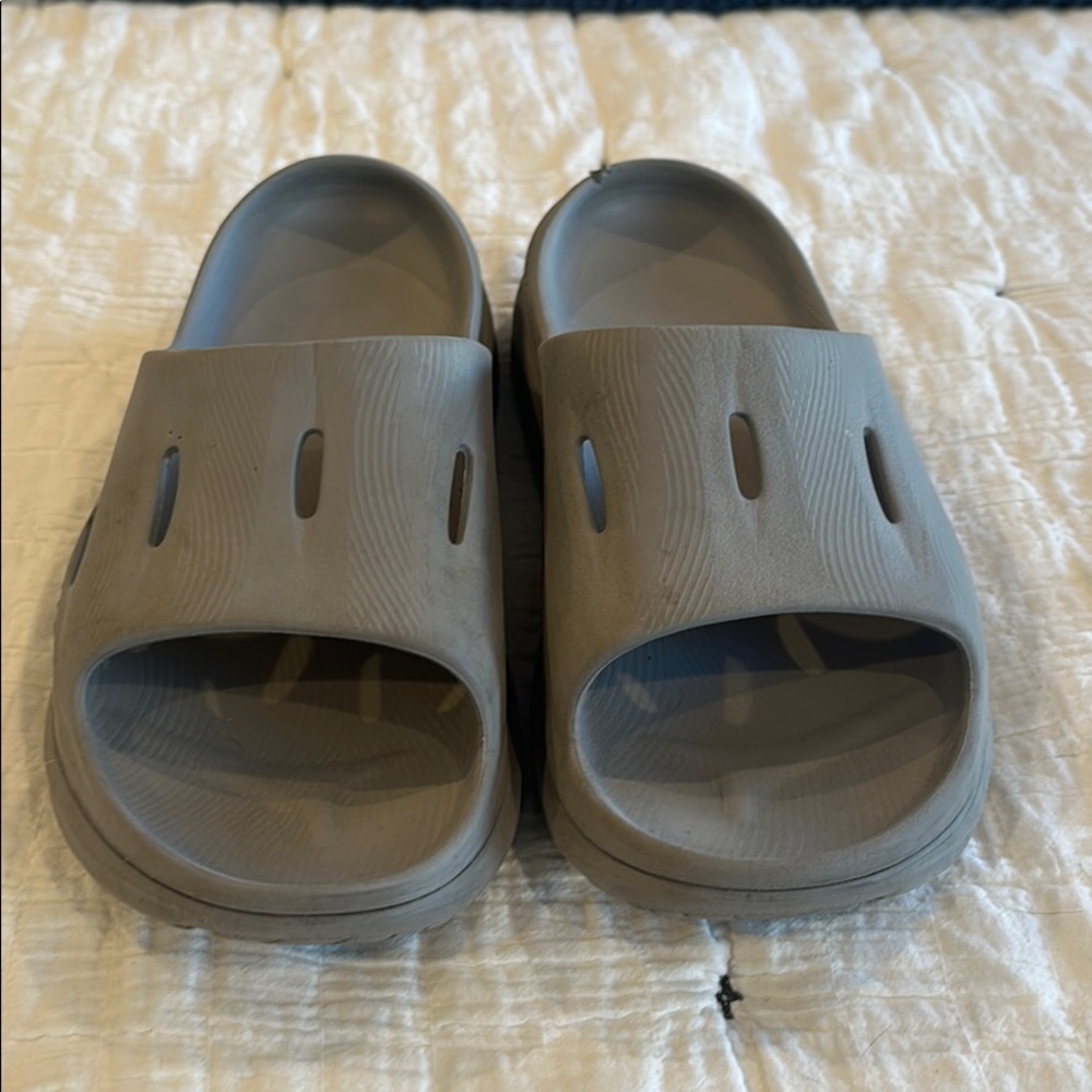 Hoka Recovery Slides